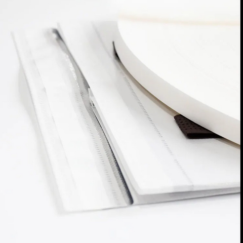 Cinta adhesiva permanente impermeable blanca para sobres de cartón